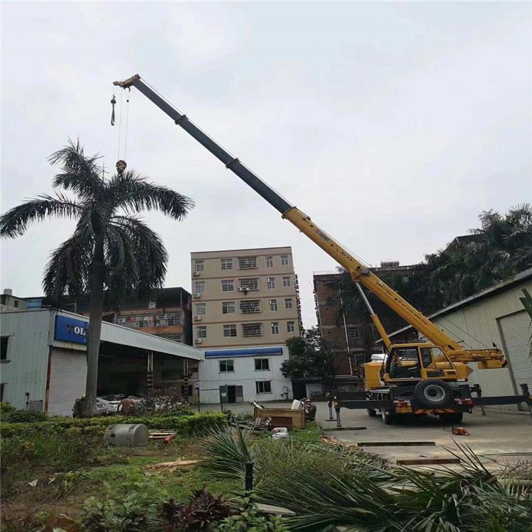 黎母山镇12吨吊车出租一天的收费标准是什么