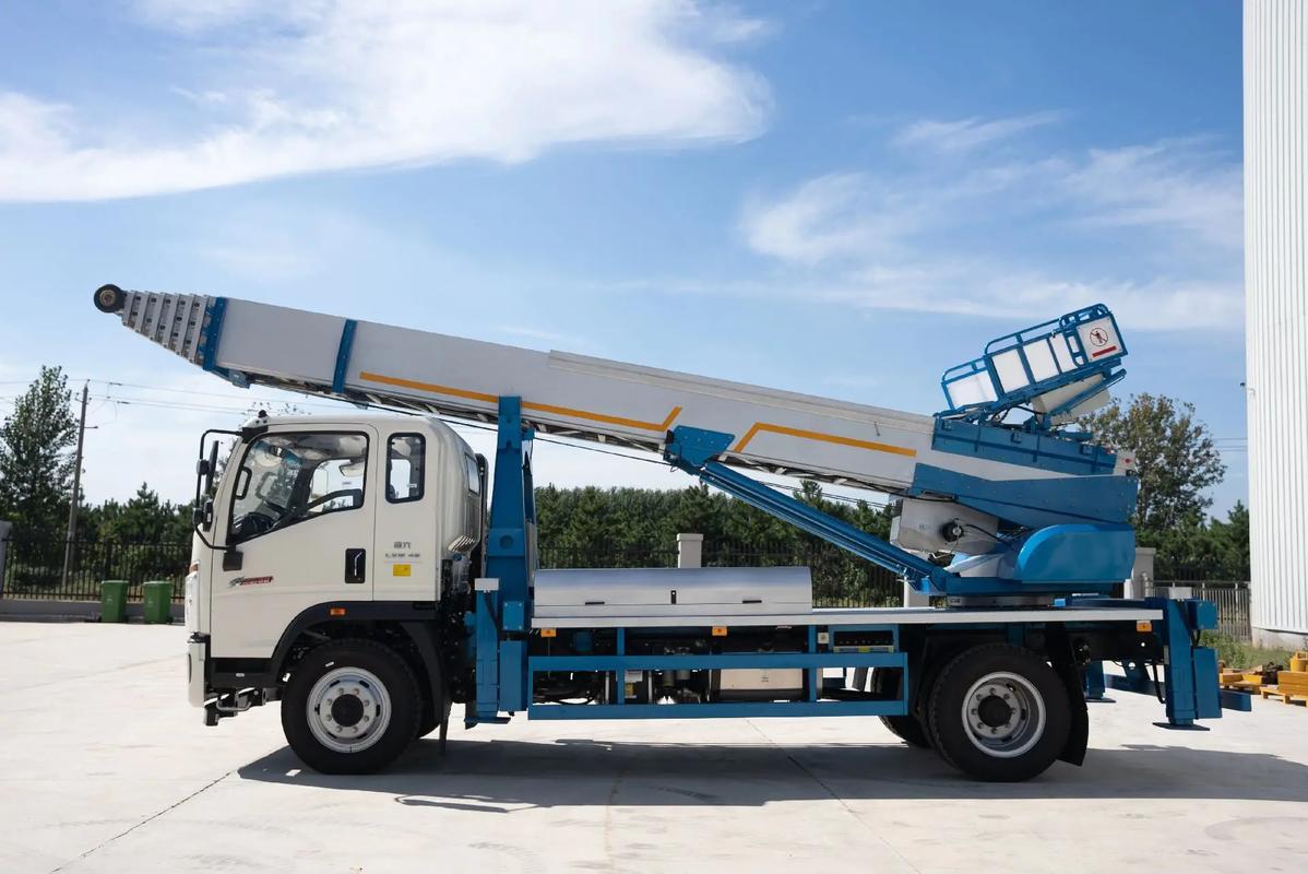 黎母山镇云梯上料车租赁费用