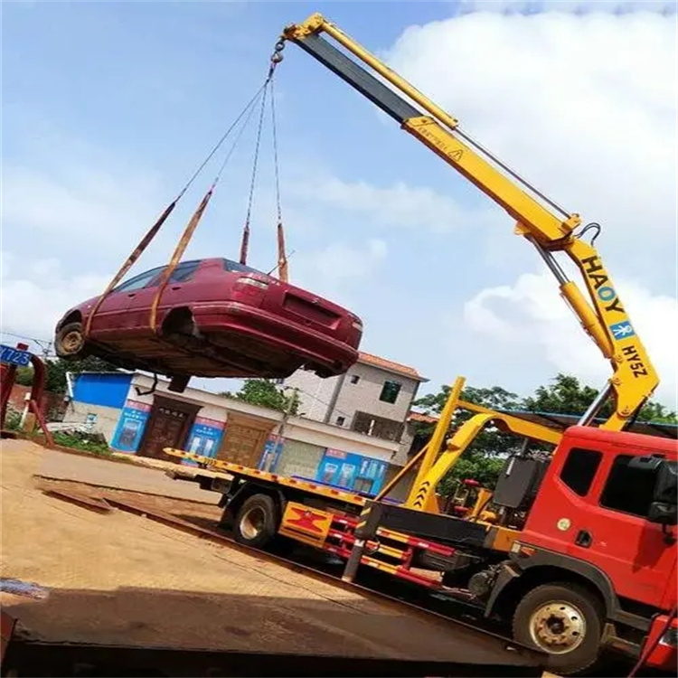 黎母山镇吊车吊汽车的正确方法